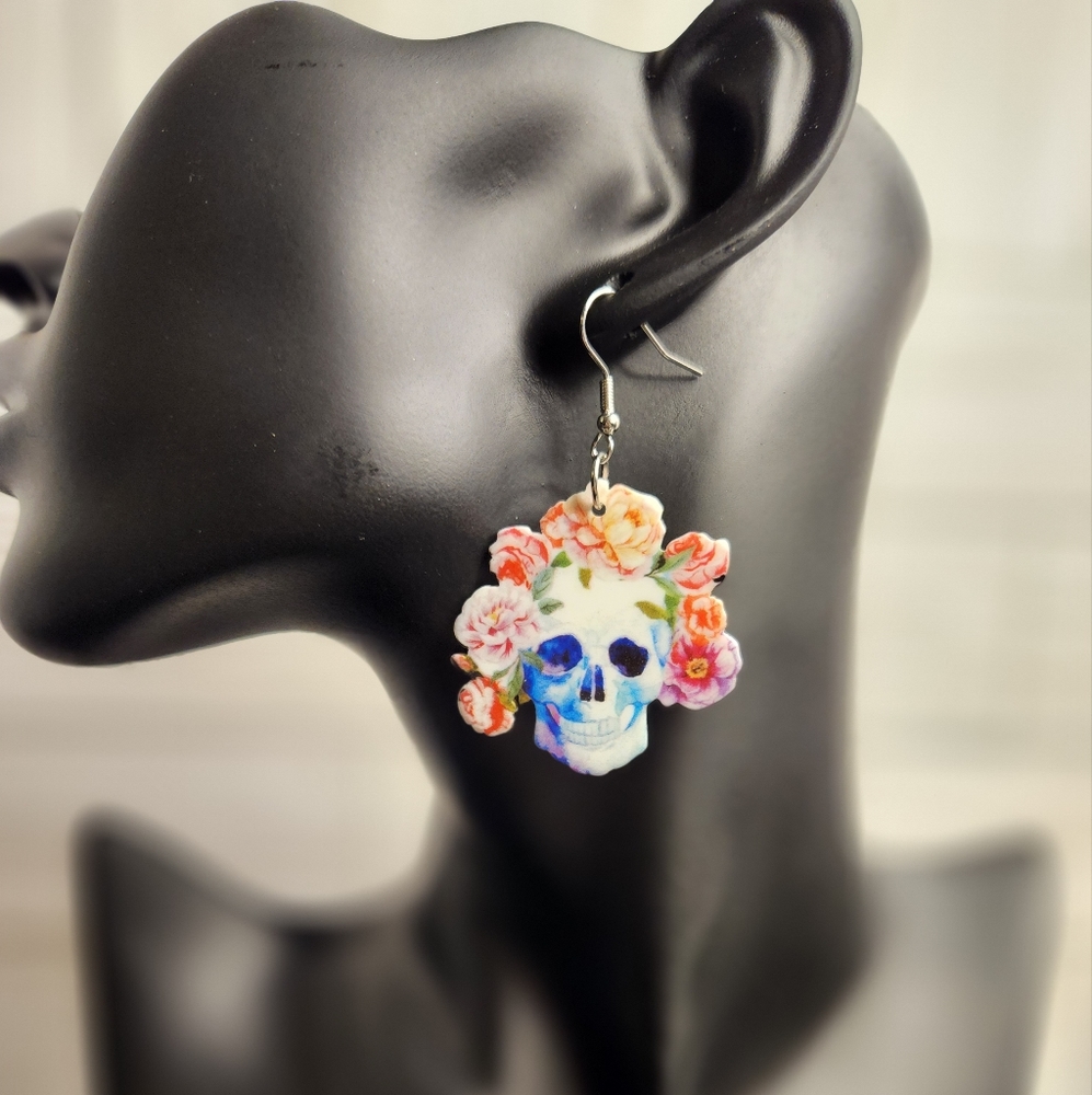 Spooky Skull Novelty Earrings